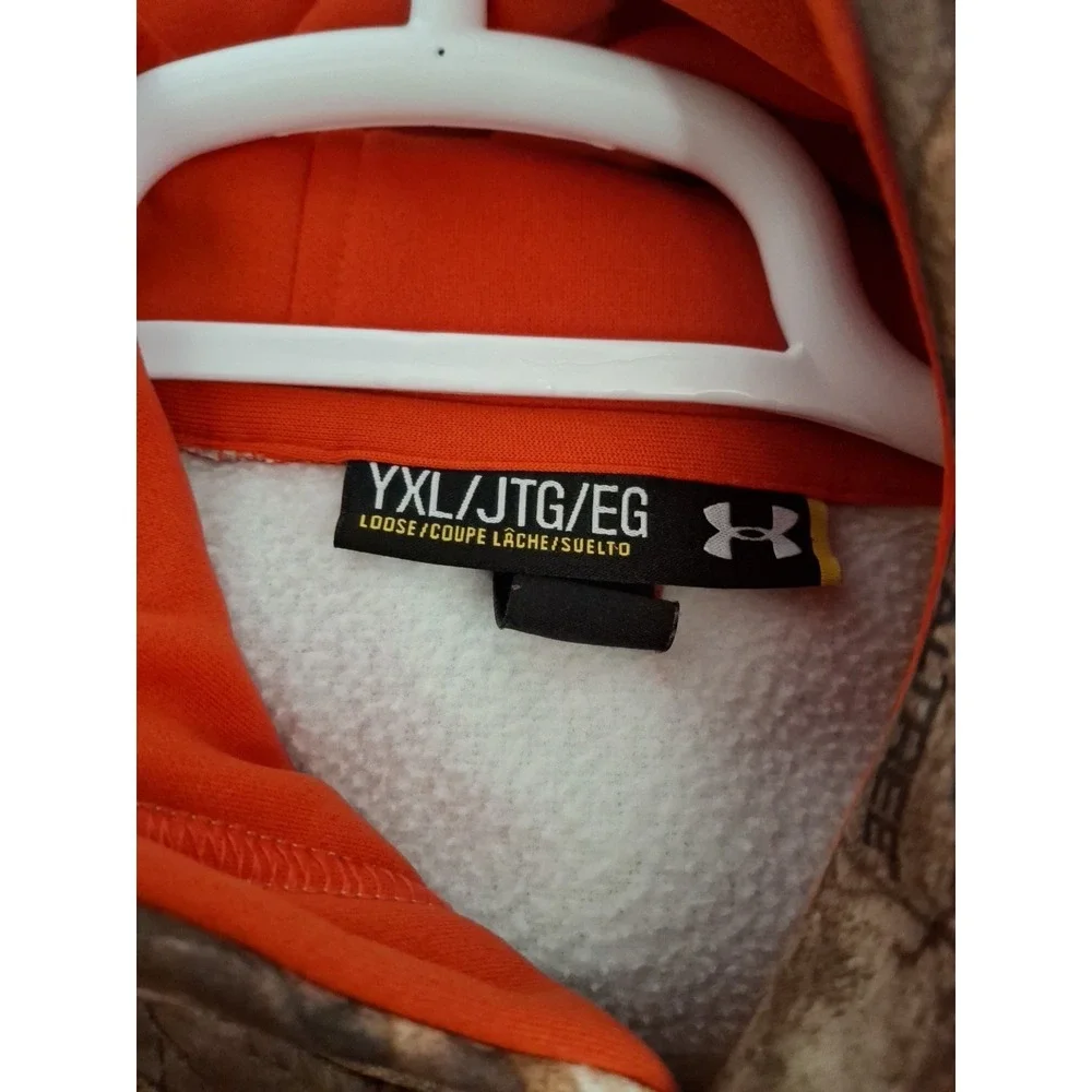 Under Armour‎ Youth XL Camo Hoodie